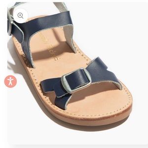 Freshly picked Carmel sandal in maritime navy blue